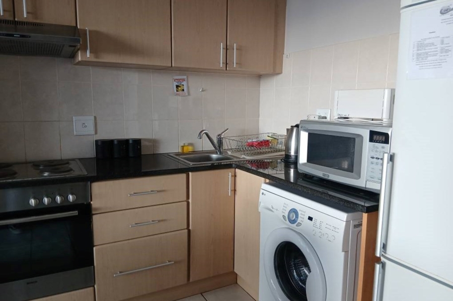 To Let 2 Bedroom Property for Rent in Santos Bay Western Cape